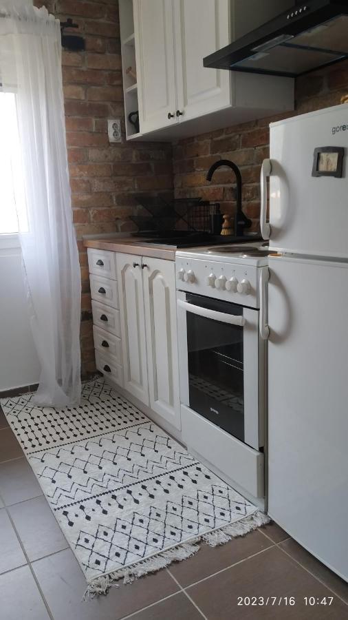 Apartman Stara Tresnja Kladovo Esterno foto